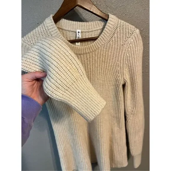 Athleta Tan Wool Sweater Size Small - Picture 4 of 5
